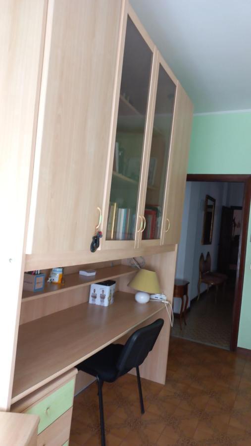 Appartamento Incantevole Al Centro Di Torvaianica Εξωτερικό φωτογραφία
