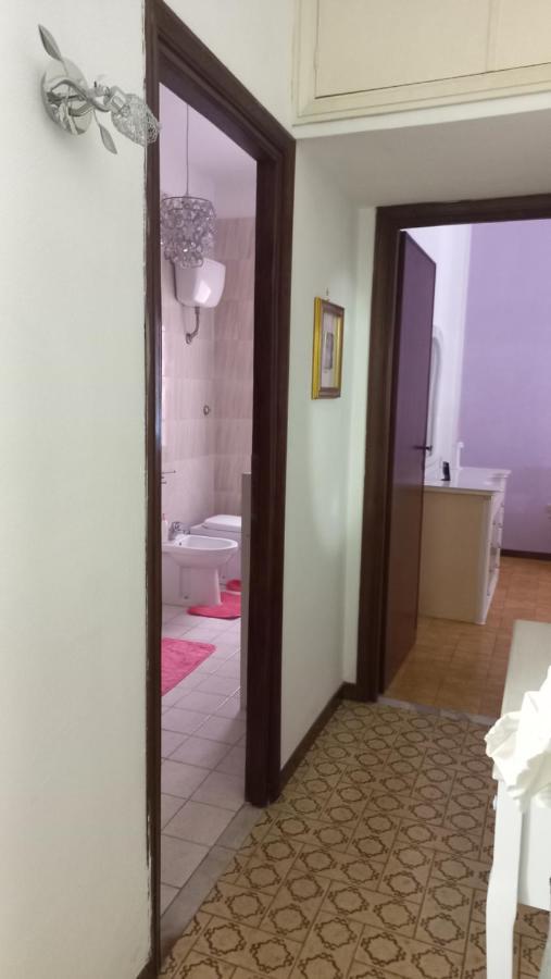 Appartamento Incantevole Al Centro Di Torvaianica Εξωτερικό φωτογραφία
