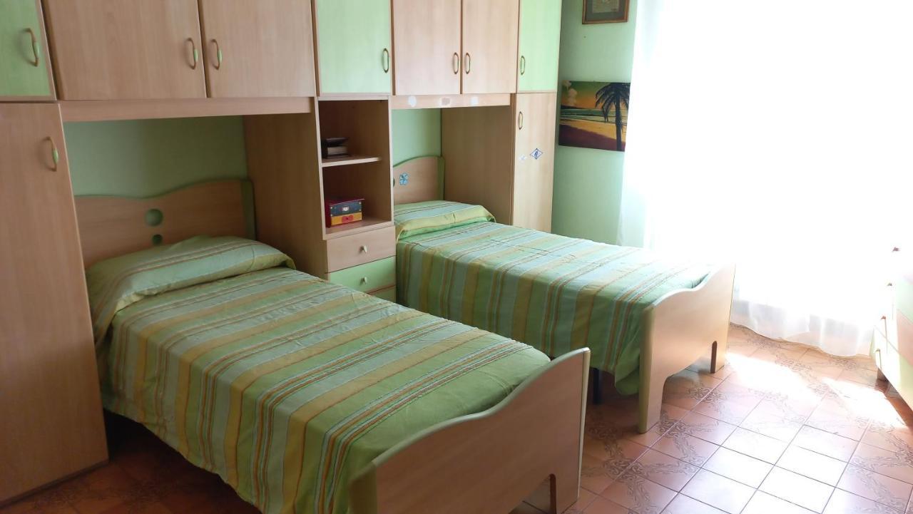 Appartamento Incantevole Al Centro Di Torvaianica Εξωτερικό φωτογραφία