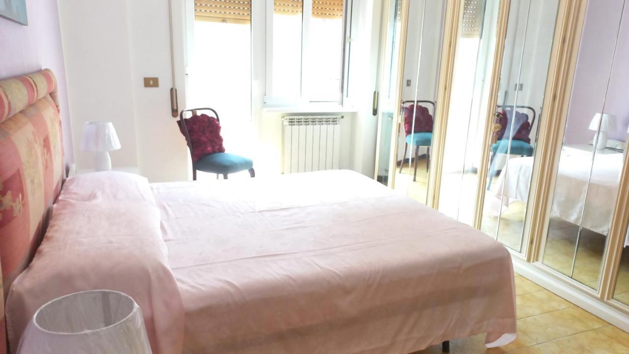 Appartamento Incantevole Al Centro Di Torvaianica Εξωτερικό φωτογραφία
