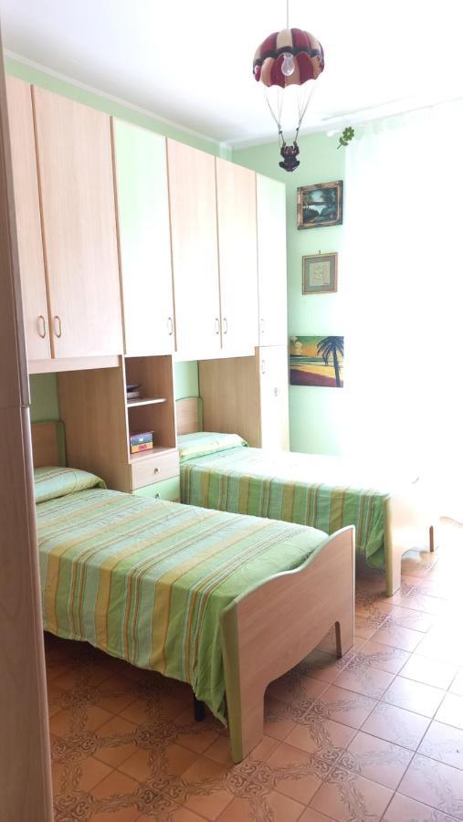 Appartamento Incantevole Al Centro Di Torvaianica Εξωτερικό φωτογραφία