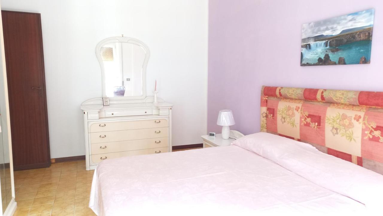Appartamento Incantevole Al Centro Di Torvaianica Εξωτερικό φωτογραφία