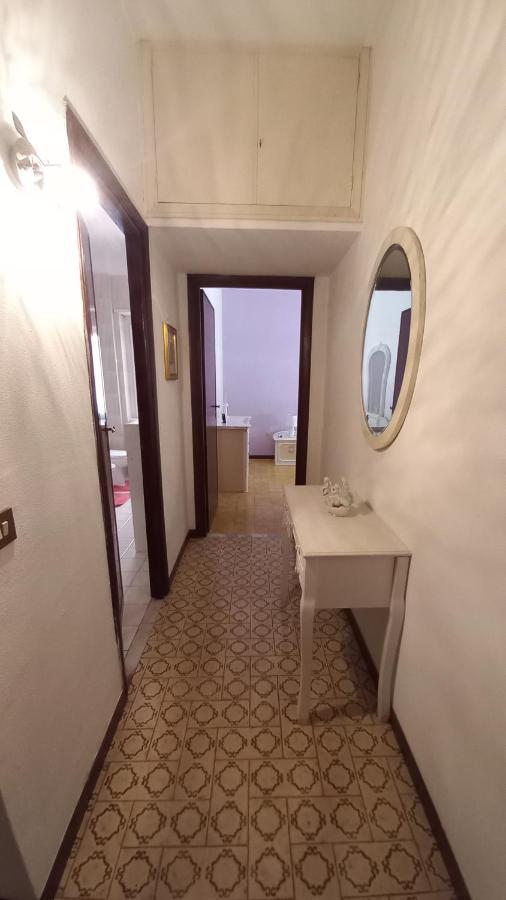 Appartamento Incantevole Al Centro Di Torvaianica Εξωτερικό φωτογραφία